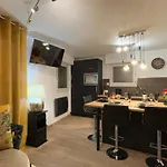 Le Sainte Croix Hyper Centre