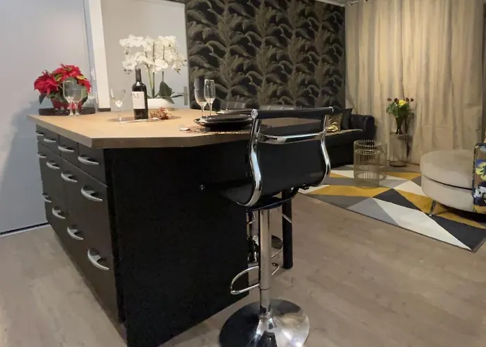 Le Sainte Croix Hyper Centre Mety